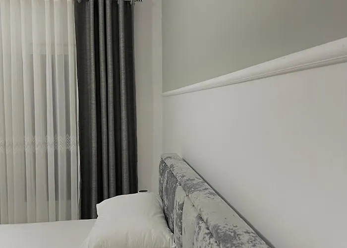 Joni Gæstehus Berat